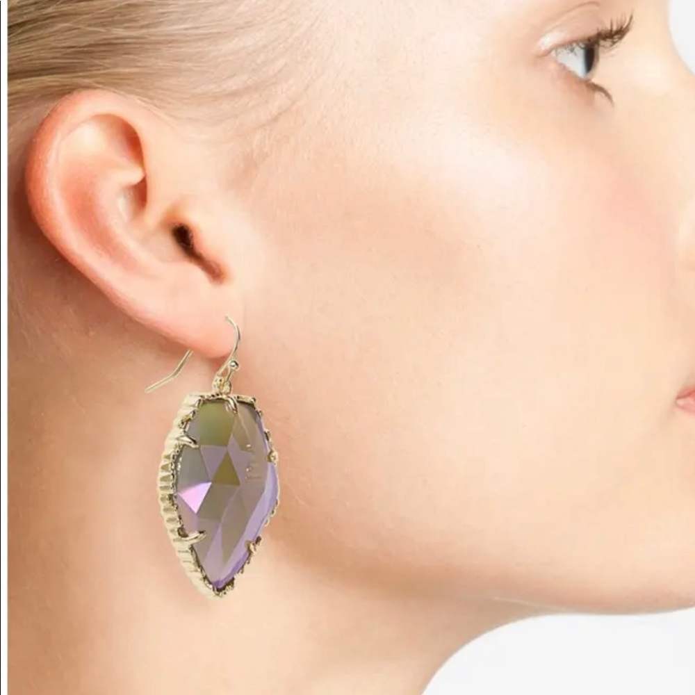 ISO Kendra Scott Corleys 😍